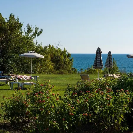 Resort Star - Side